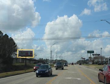 S/S MLK EXPRESSWAY 500' E/O ELM ST F/E