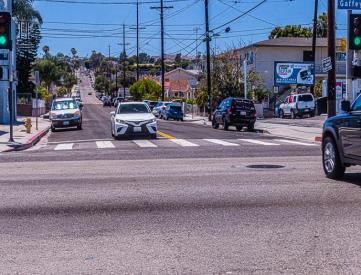 17TH ST NL 100F W OF GAFFEY ST EF