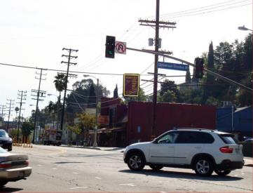 CAHUENGA BLVD SL 147' W OF IONE DR WF