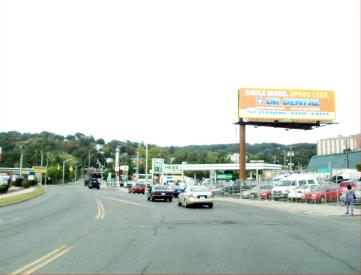 594 W MAIN ST 50' E/O THOMASTON AVE WBY