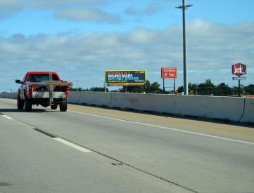 I-35 .1 MI N/O SE 44TH, ES/SF