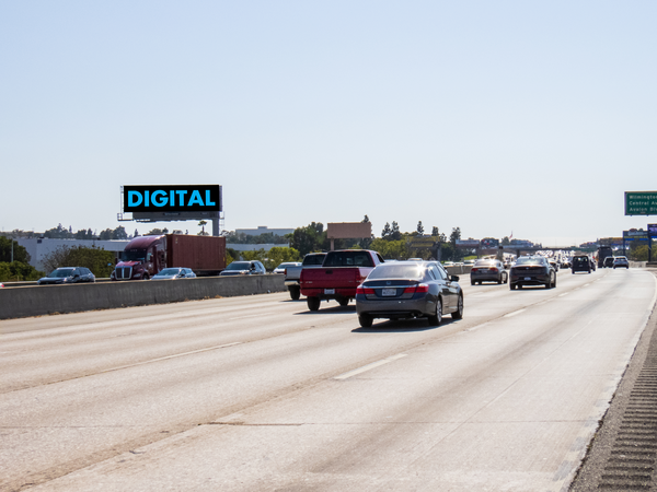 Artesia Frwy SS 3400ft W/O Alameda (NO EXT) F/E - 2