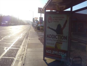 EB GLENDALE AVE FS 7TH ST