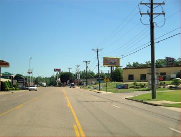 205 SW DRIVE 900' SO HIGHLAND F/S