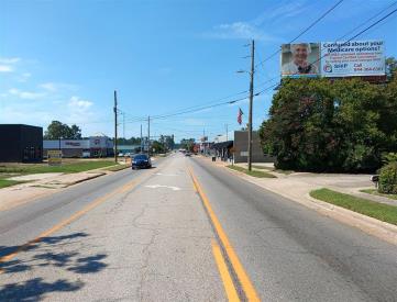 US 129 280 ft N/O Dennis Ave. WS F/S