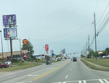 N COLUMBIA [US-441] 250' N/O GARRETT WAY WS/FS BOTTOM