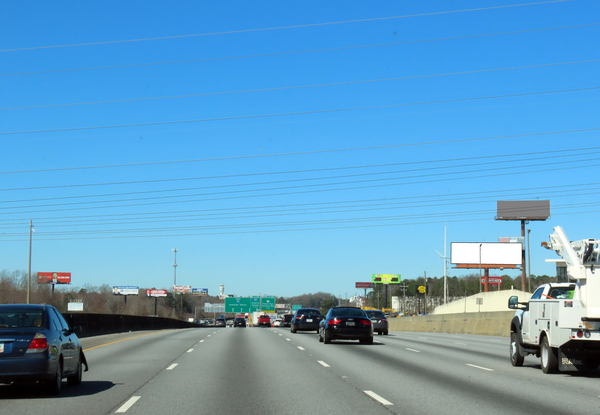 I-75S ES 1mi N/O Tara Blvd F/S