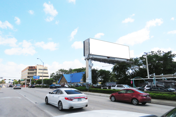 Le Jeune Rd ES 950ft N/O Flagler St F/S - 2