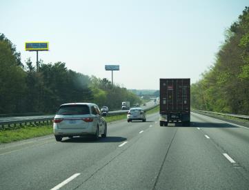 E/S I-75 .4MI N/O EXIT320 N/F LHR
