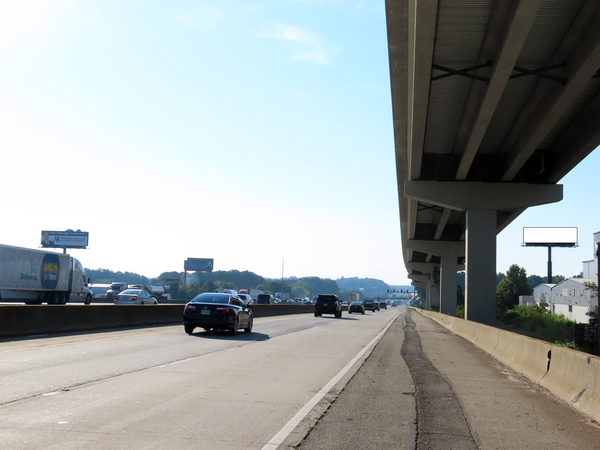 I-75N WS 0.5mi S/O Hwy. 5 (Exit 267A) F/N - 2