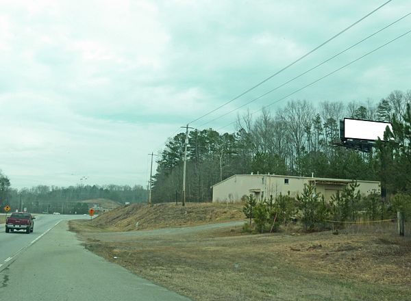 Peachtree Blvd (Industrial) ES 0.6mi N/O Hwy. 20 F/S - 2