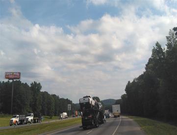 W/S I-75 .5MI N/O EXIT290 S/F LHR