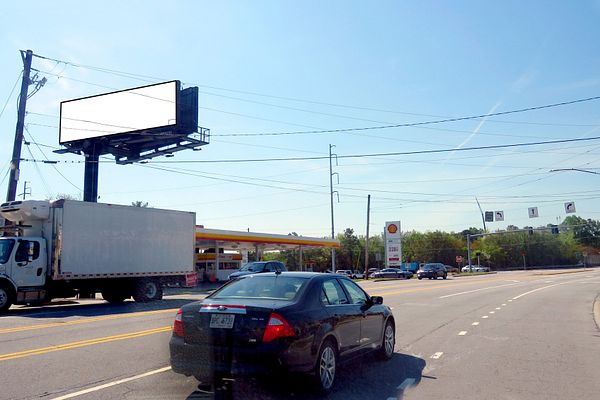 CHAMBLEE-DUNWOODY RD ES 250ft N/O I-285 F/N - 1