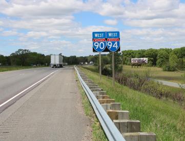 I 90-94 0.7 mi W/O Cty Rd C NS