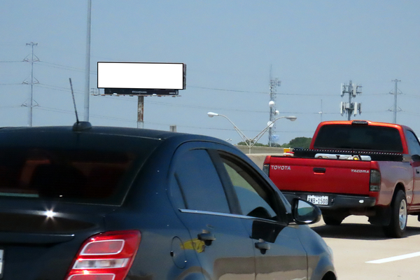 TEXpress @ Stemmons Fwy (I-35E) WS 550ft S/O Royal Ln F/S - 1