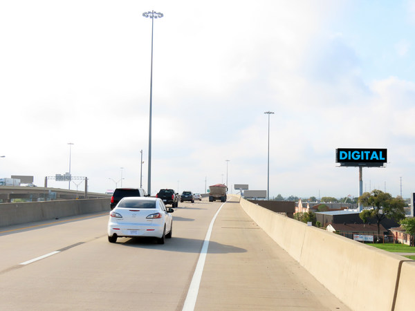 TEXpress @ Stemmons Fwy (I-35E) WS 550ft S/O Royal Ln F/N - 2
