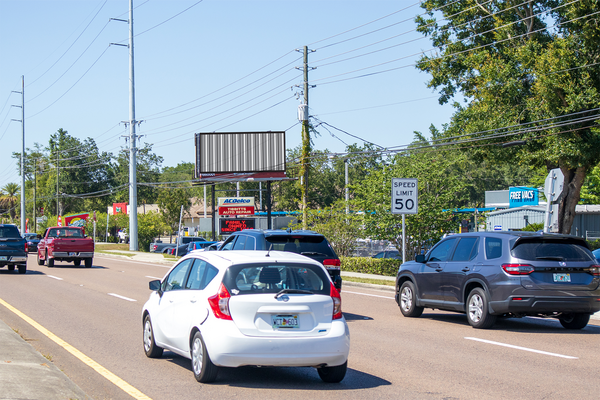 Alafaya Tr ES 1.9mi N/O University Blvd F/S - Single
