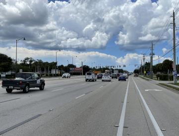 BONITA BCH RD @ IMPERIAL S/S W/B P.3 TRI