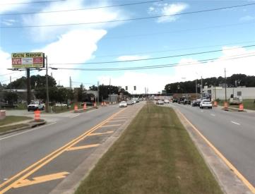 S/S HWY 17 E/O MILLS B LANE  F/E