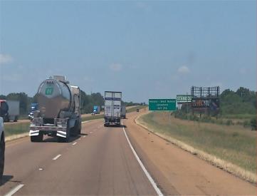 I-40 @ MM 216.45,E/O HWY 49 Brinkley, AR, (Pond) TOP