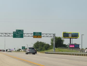 I-49 W/S, AT MM 71.6, 5185 Apple Rd, Springdale, AR (1F-F64N1)