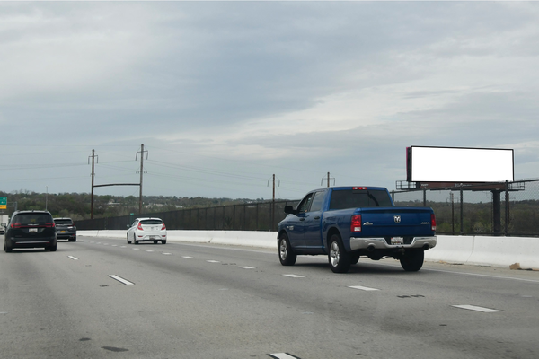 I 95 ES 300ft N/O North Point Blvd F/S - S