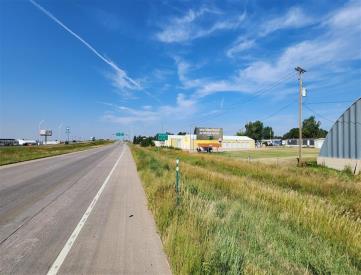 I-70 N/S .4 MI E/O BURLINGTON @ MP 438.4 NS EF