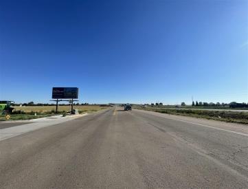 I-25 .83 MI S/O EXIT 271 WS SF
