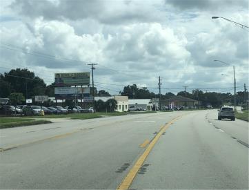 E/S Hwy 17 1.25 mi N/O Havendale Blvd S/B (BOTTOM)