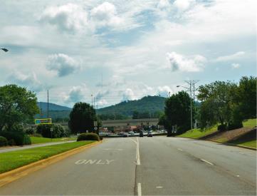AIRPORT RD NL @ S MEM PKWY FW