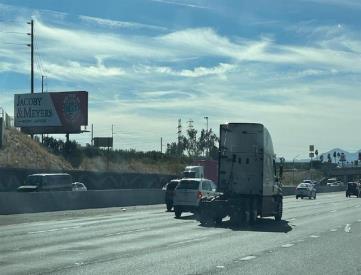 I-215 EL .8 MI S/O BARTON RD