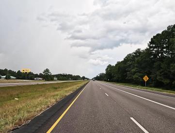 E/S I-65 3rd S/O Exit 22 F/N