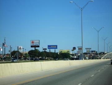 W/S LOOP 410 1500' N/O CULEBRA