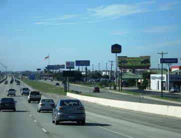 W/S LOOP 410 1500' N/O CULEBRA