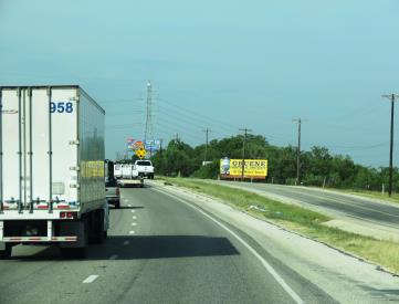 I-35 .7 MI S/O FM 1102 W/S F/N