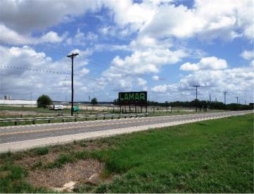 I-35 .4 MI S/O FM 1102 W/S