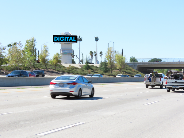 210 Frwy SS 95ft W/O Riverside Ave (GO) F/E - 2