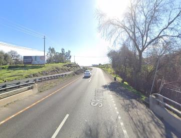 Skyway NL .6 miles e/o Honey Run Rd FW