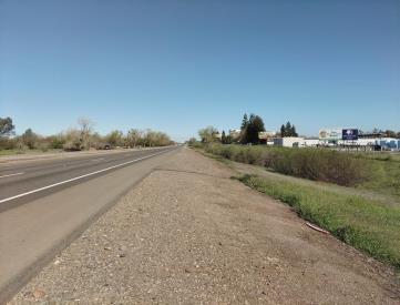Hwy 99 EL .6 miles s/o Southgate Ln