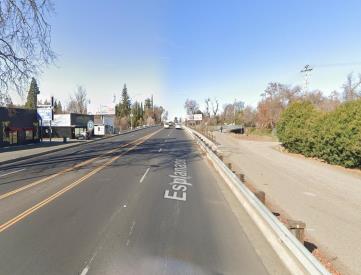 Esplanade WL 150' n/o 11th Ave FS (Top)