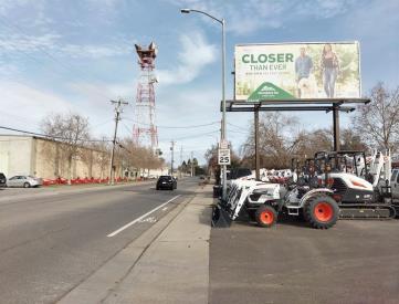 W. 8th Ave SL 200' e/o Hwy 32 (Nord Ave) FW