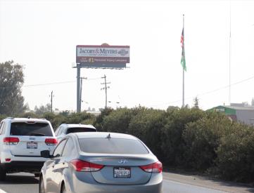 Hwy 99 WL 30' s/o Industry Way (s/o Applegate/Winton exit)