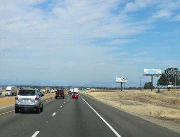 I-5 EL 1000' n/o Valley Auction Rd (apprx 9 miles n/o Red Bluff) FS