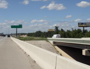 IH-45 IN CONROE F/ S SIGN FURTHEST NORTH (Panel Free)(Tree Issue)