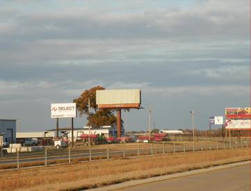 67/167 W/S .3 MI S/O Exit 42