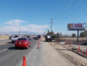 Rosedale Hwy (Hwy 58) SL 400' e/o Fruitvale