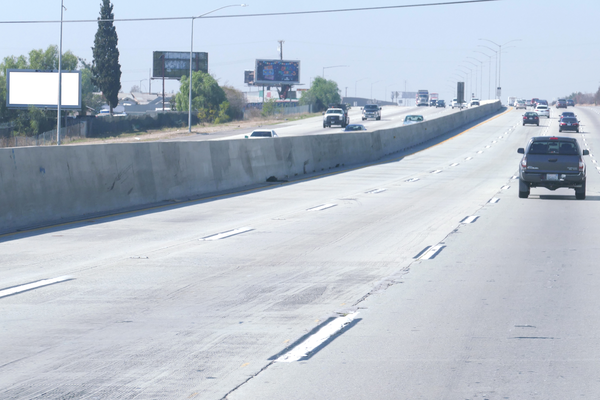Pomona Frwy SS 535ft E/O Soto F/E -
