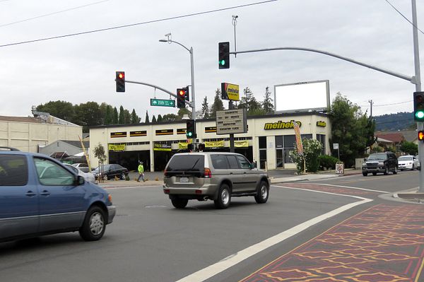 35th Av WS 105ft N/O Foothill F/S - 1