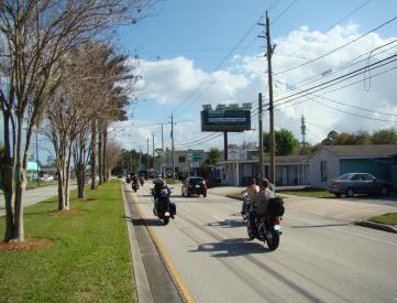 US 1 (YONGE ST) S/O HAND AVE. - W/S, S/B