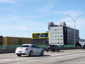 Stemmons Fwy w/l .1 mi n/o Oaklawn Rd